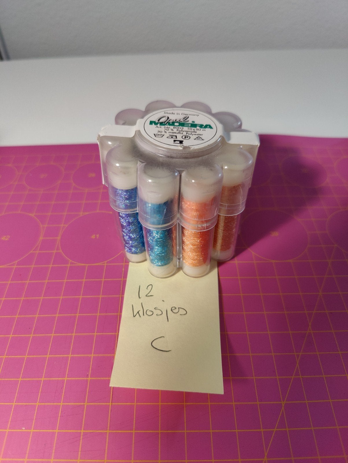 Madeira borduurgaren set - 12 klosjes voor kaarten maken, Ophalen of Verzenden, Borduurgaren of Zijde