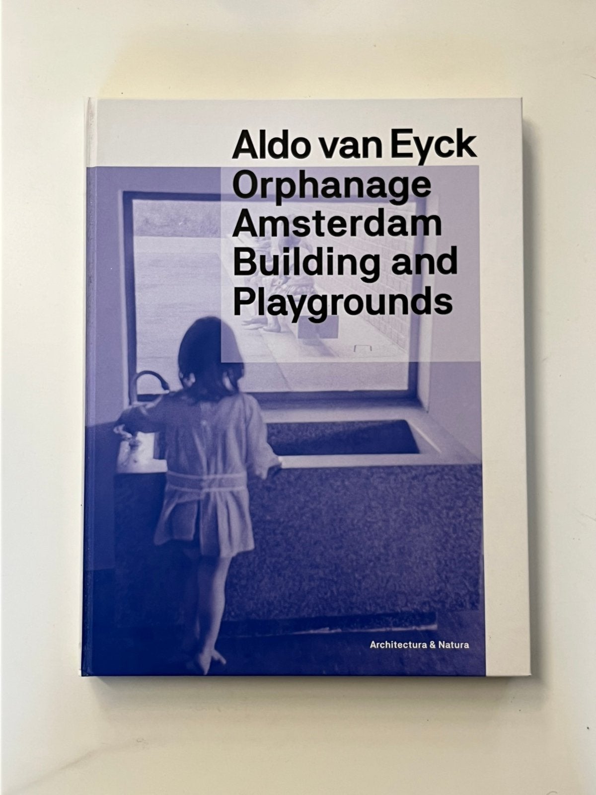 Aldo van Eyck architectuur boek orphanage Burgerweeshuis, Ophalen of Verzenden, Gelezen
