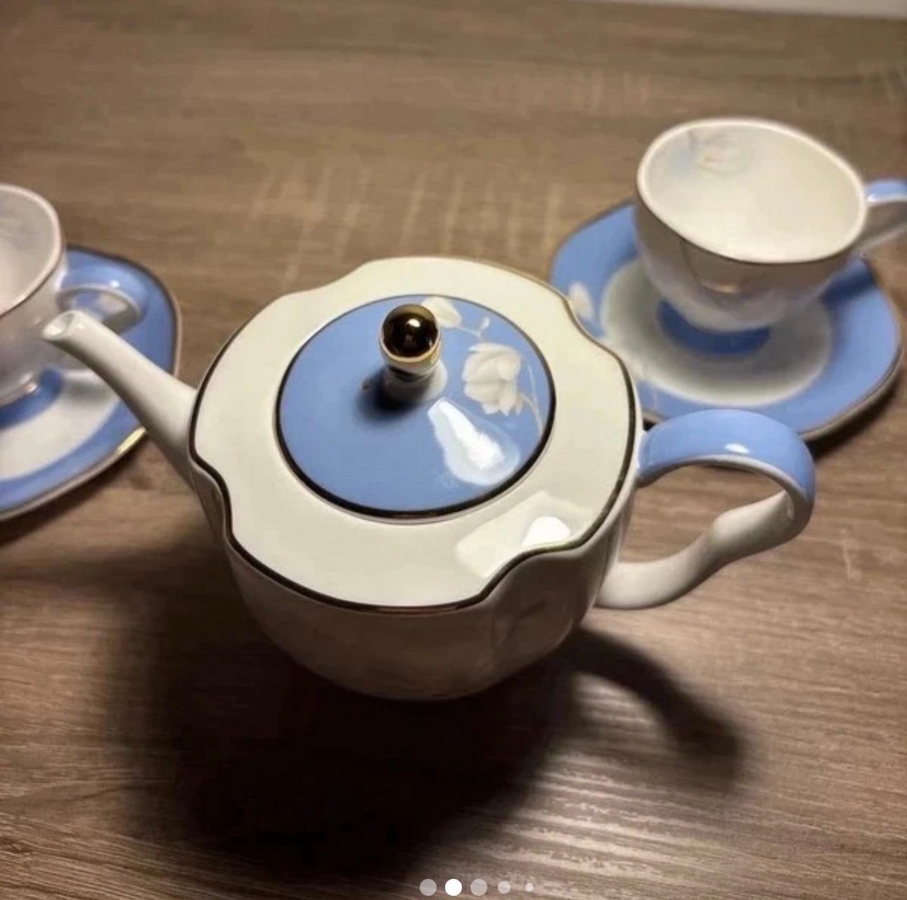 Tea set woth teo cups, Ophalen of Verzenden