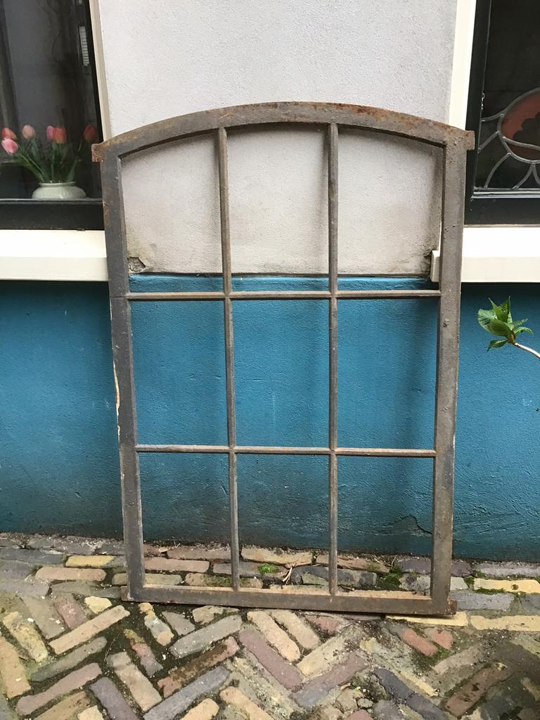 Raamwerk van gietijzer., Ophalen of Verzenden, Gebruikt, IJzer, Sierhekwerk