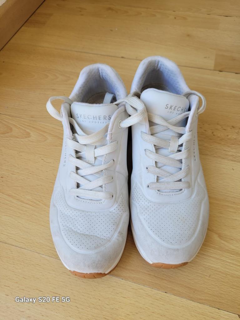 Witte Skechers sneakers uno los angels maat 38, Skechers, Wit, Ophalen of Verzenden, Sneakers of Gympen