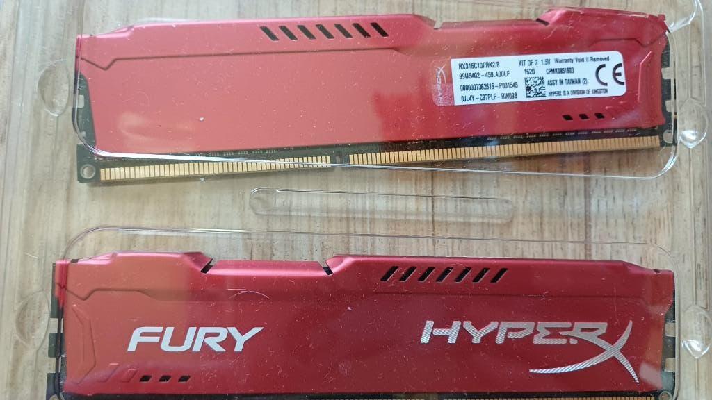 Geheugenkit 2x4Gb DDR3 Kingston HyperX Fury in het rood, Computers en Software, RAM geheugen, Verzenden, 8 GB, DDR3, Zo goed als nieuw