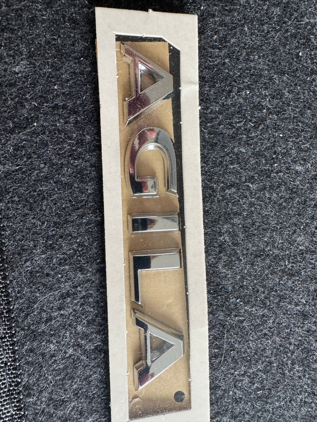 Origineel Opel Agila logo - Nieuw in verpakking, Ophalen of Verzenden