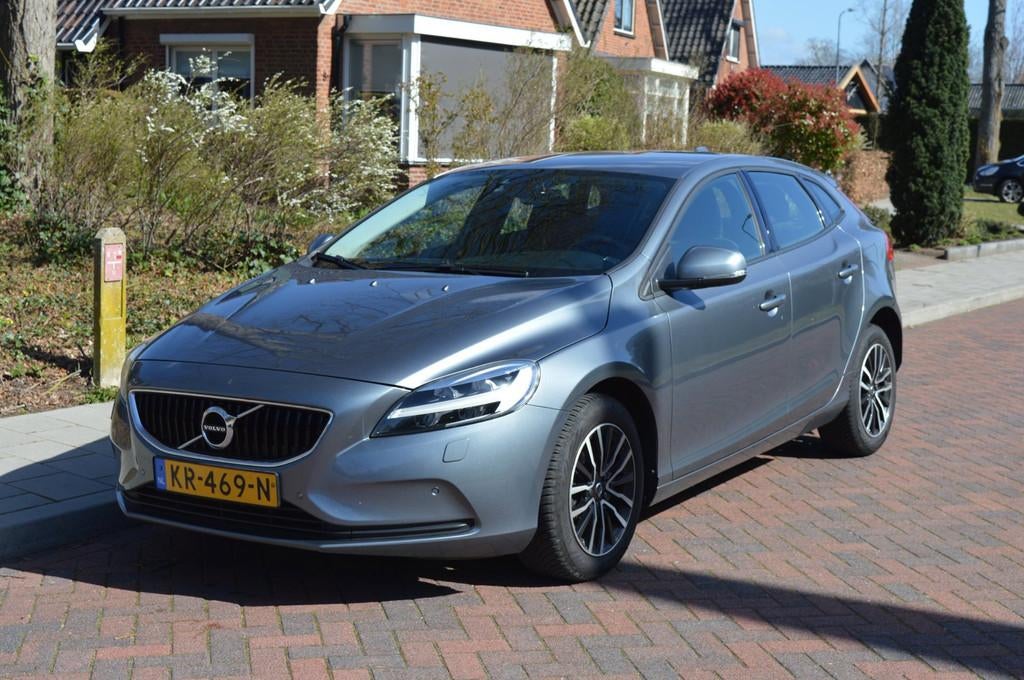 Volvo V40 2.0 D2 Kinetic Org NL/NAP/dealer onderh/camera, Voorwielaandrijving, Stof, Gebruikt, 4 cilinders