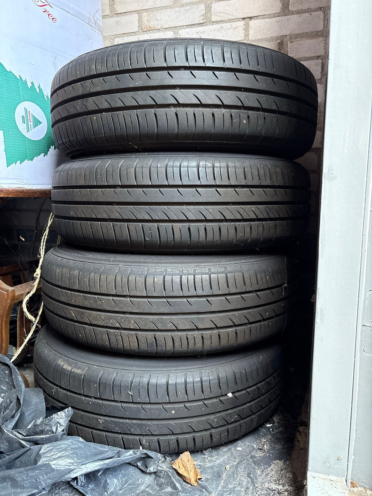 Set 4x Stalen Velgen met Kumho Zomerbanden BV185/65 R15, Ophalen, Gebruikt, 15 inch, Banden en Velgen