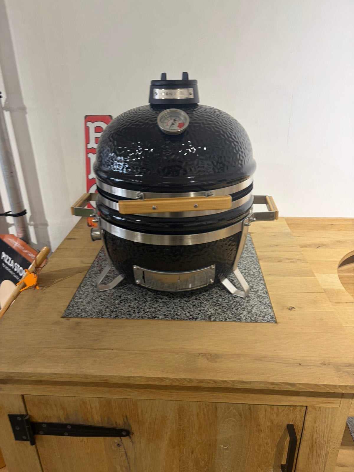 Monolith ICON Kamado – 15% KORTING – Vanaf €849,92, Ophalen, Zo goed als nieuw