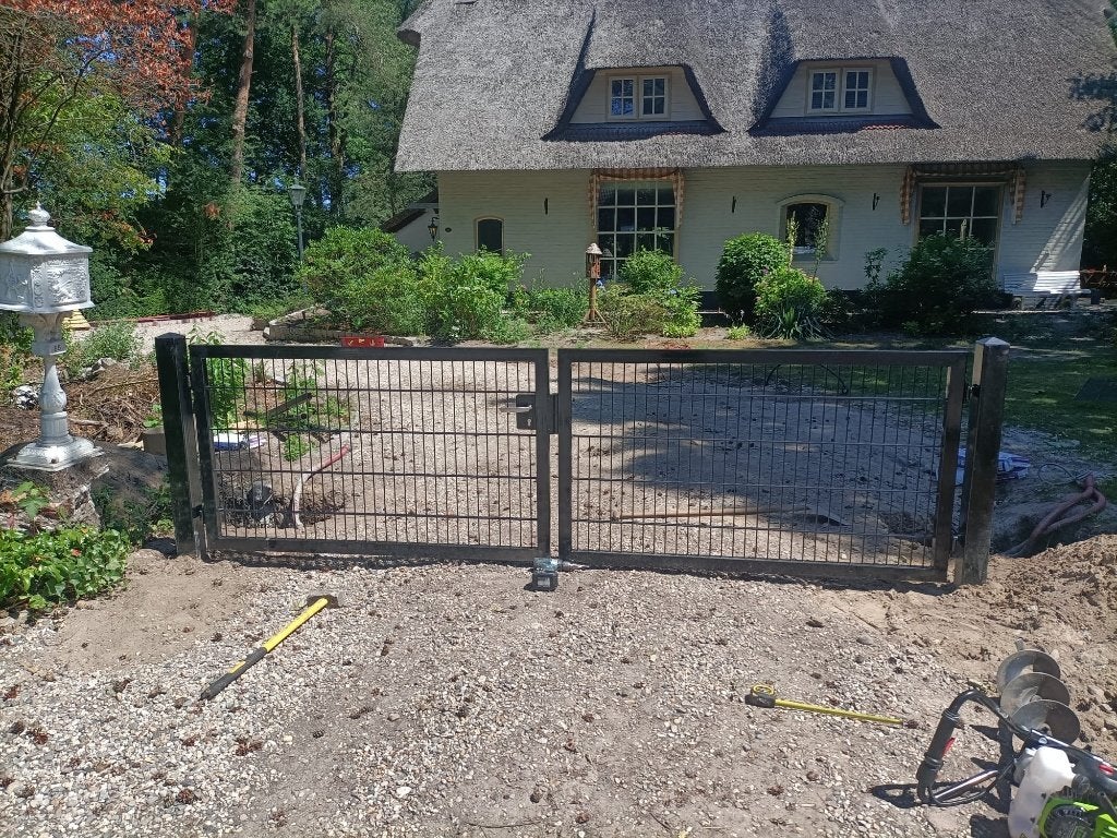 Dubbele poort 250cm breed 100cm hoog zwart B-keus, Ophalen, Staal, 100 tot 150 cm, Nieuw