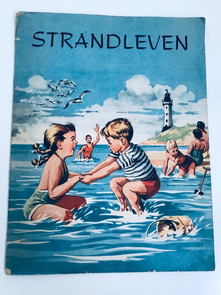 oud retro vintage kinderboek : Strandleven jaren 60-70, Antiek en Kunst, Antiek | Speelgoed, Ophalen of Verzenden