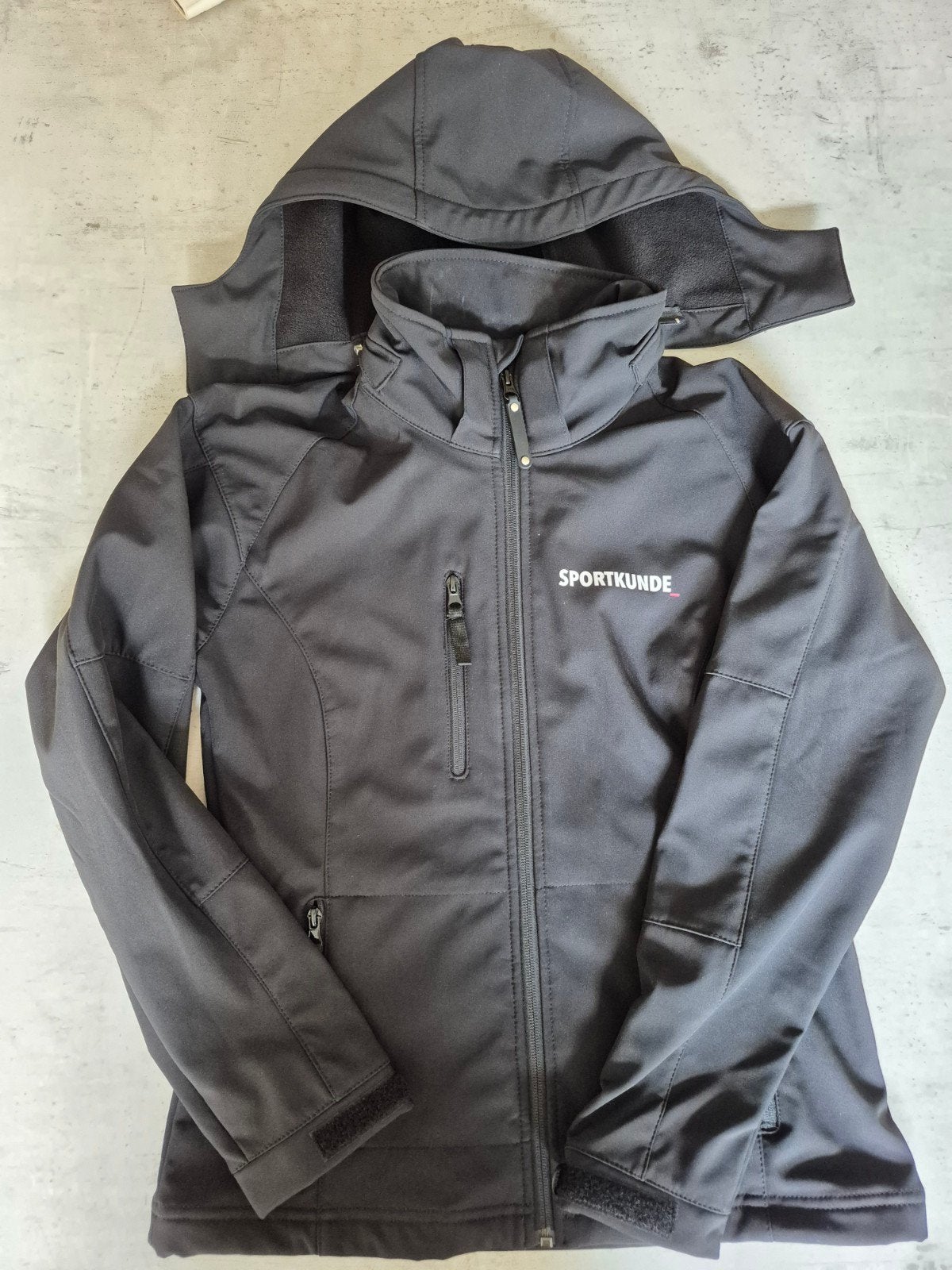 Softshell jas Sportkunde HAN Nijmegen - Maat S/36, Ophalen, Zwart, Overige typen, Zo goed als nieuw