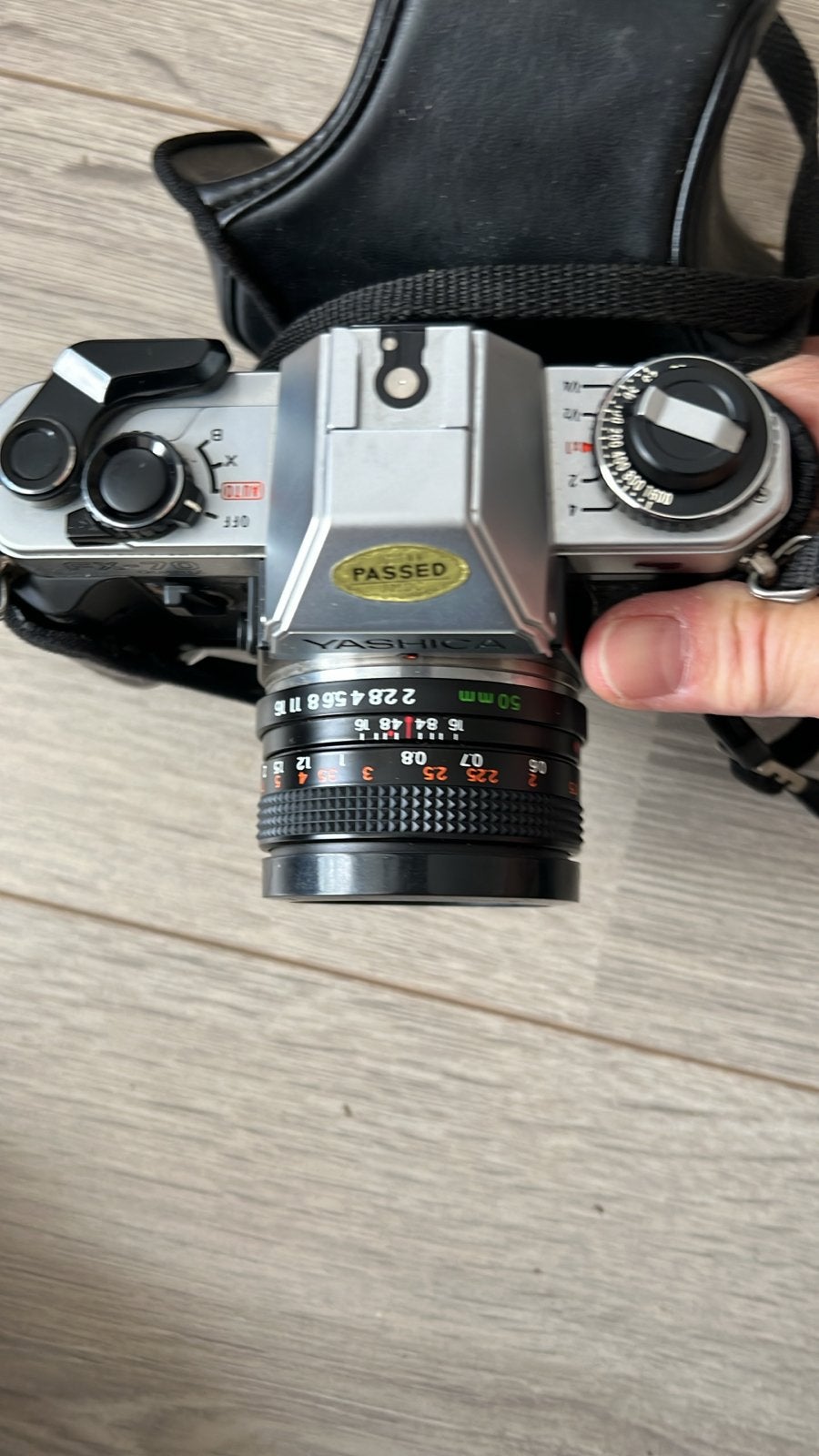 Yashica FX-70 Quartz spiegelreflexcamera met 50mm lens, Ophalen, Gebruikt, Spiegelreflex, Overige Merken