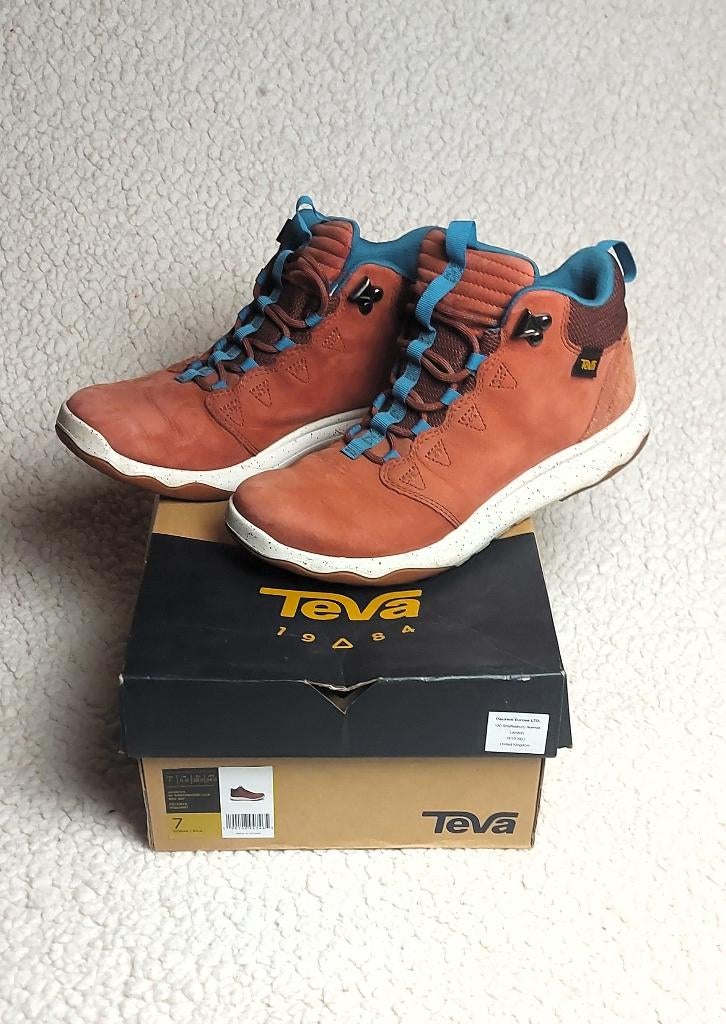 Teva Arrowood Lux Mid WP Women's - Maat 38, Ophalen of Verzenden, Zo goed als nieuw, Schoenen