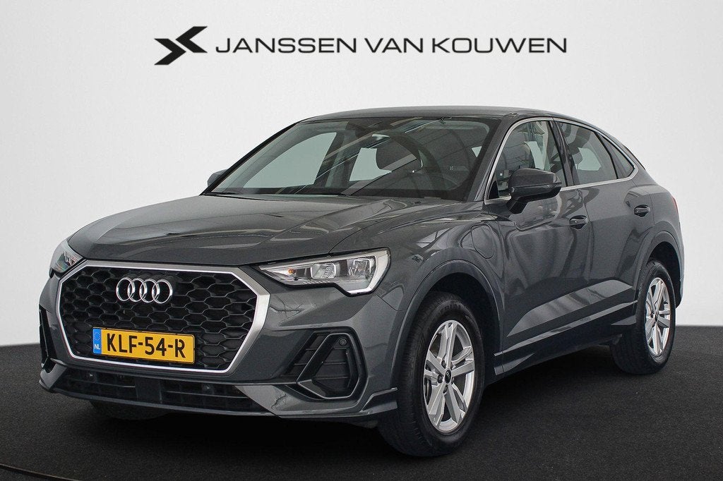 Audi Q3 Sportback 45 TFSI e Edition Apple CarPlay Elektrisch, Stof, Gebruikt, Hybride Elektrisch/Benzine, 13 kWh