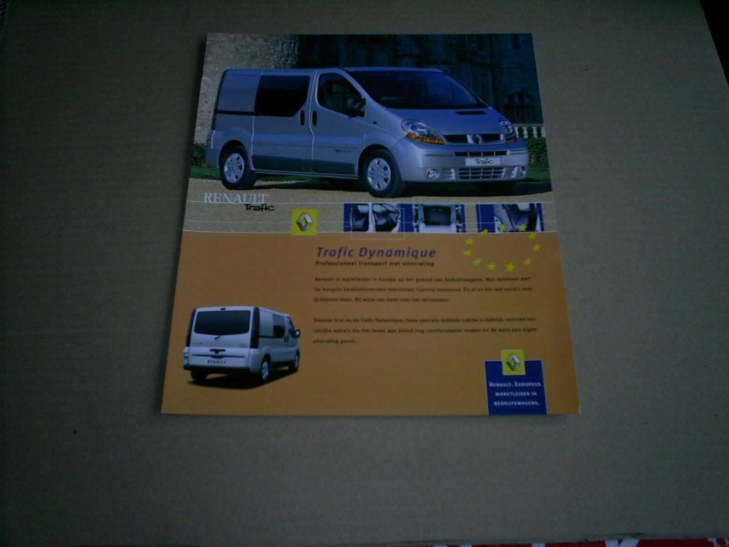 Renault Trafic Dynamique 8 / 2004 [ 2 pag. ], Ophalen of Verzenden, Zo goed als nieuw, Renault