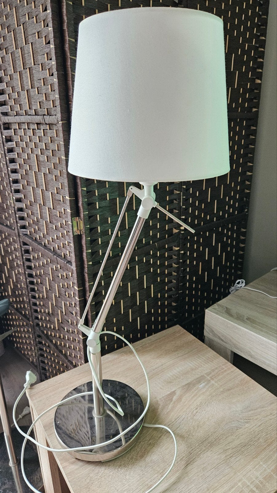 ikea Samtid tafellamp met verstelbare arm en witte kap, Ophalen, Bureaulamp, Metaal, Wit