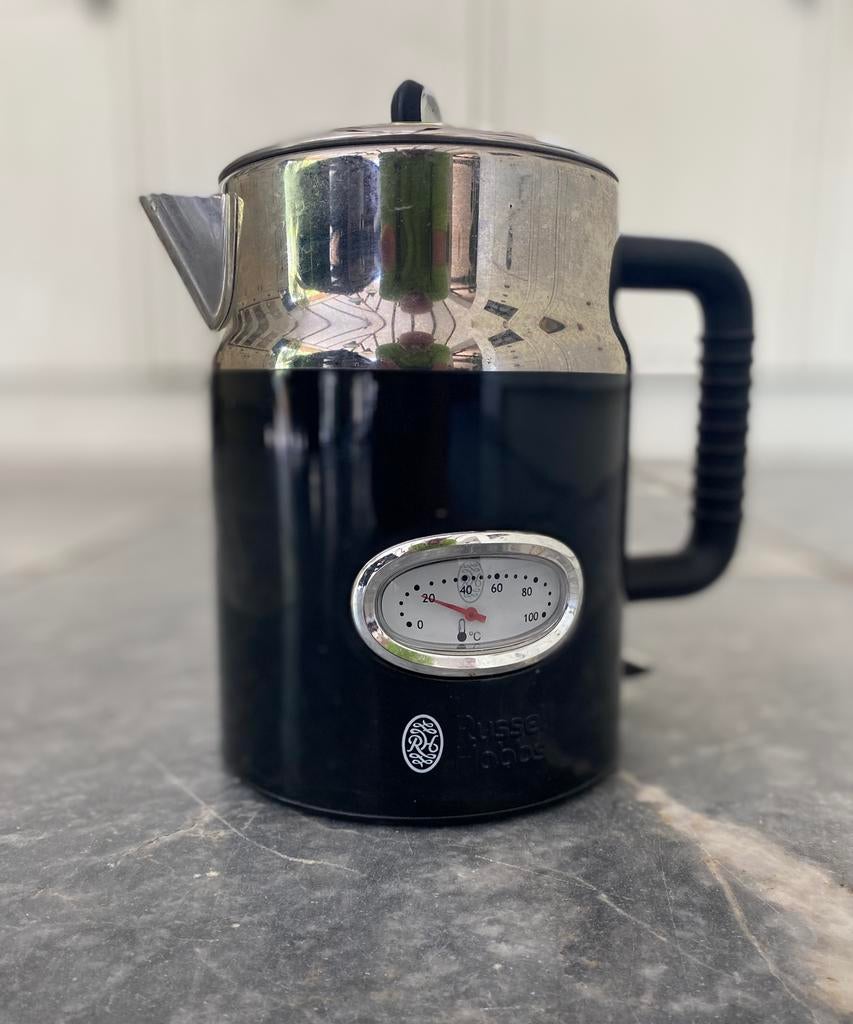Russell Hobbs waterkoker - Retro Classic Noir, Ophalen, Zo goed als nieuw
