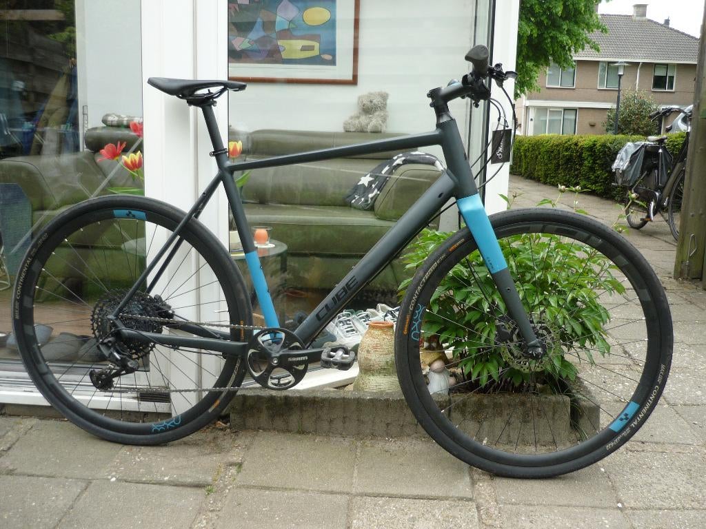 Cube urban road pro hybrid 56 cm met hydrolic brakes + nx, 28 inch, Zo goed als nieuw, Meer dan 20 versnellingen, Schijfrem
