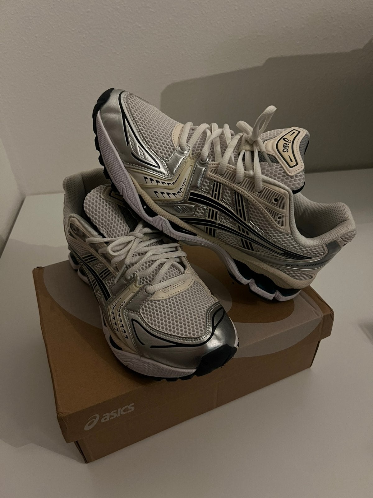 Asics Kayano 14 White Midnight, Verzenden, Nieuw, Wit, Sportschoenen