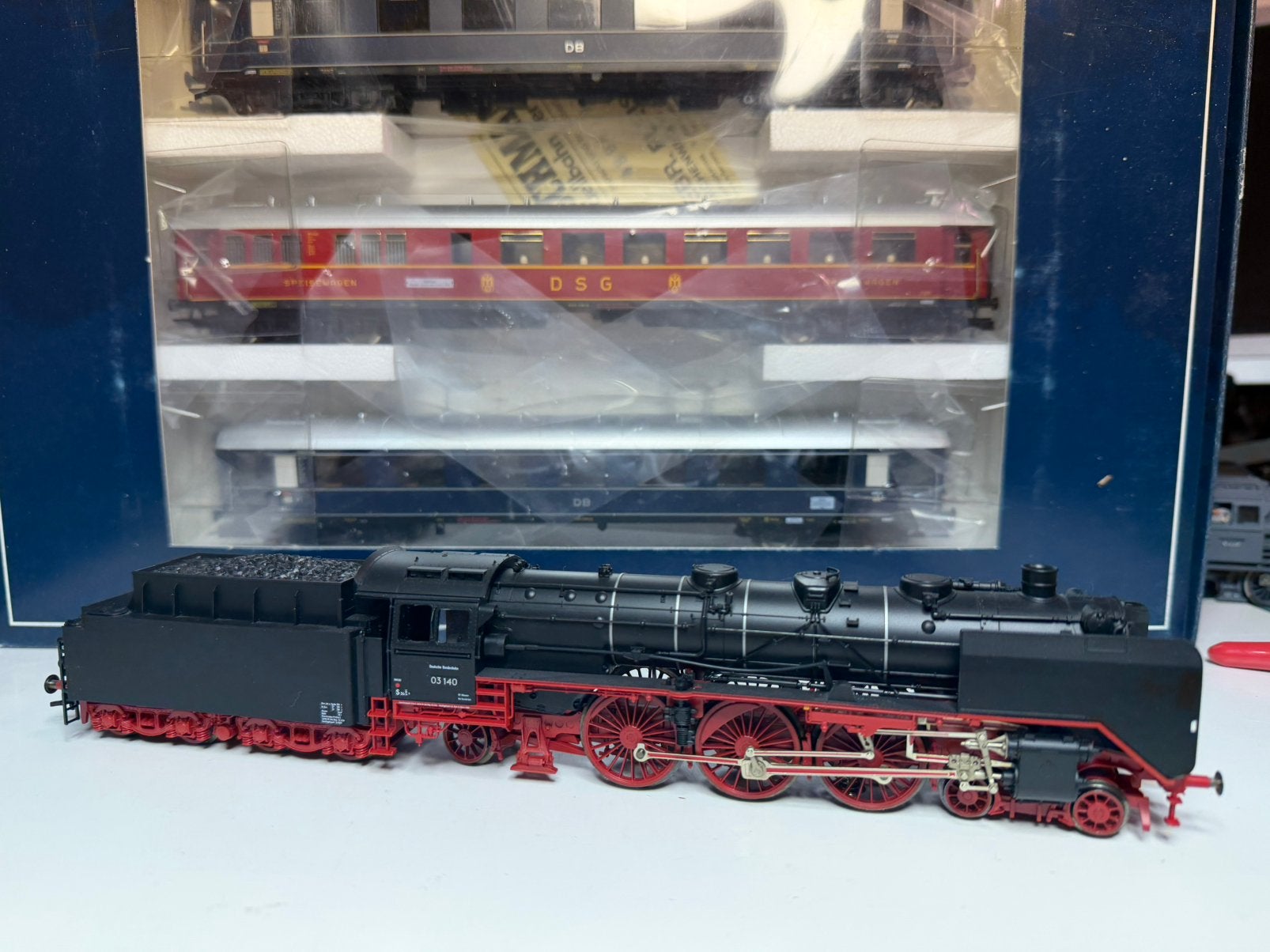 Fleischmann 4894 “Gambrius set” met extra rijtuig., Treinset, Gelijkstroom, Fleischmann, Ophalen of Verzenden