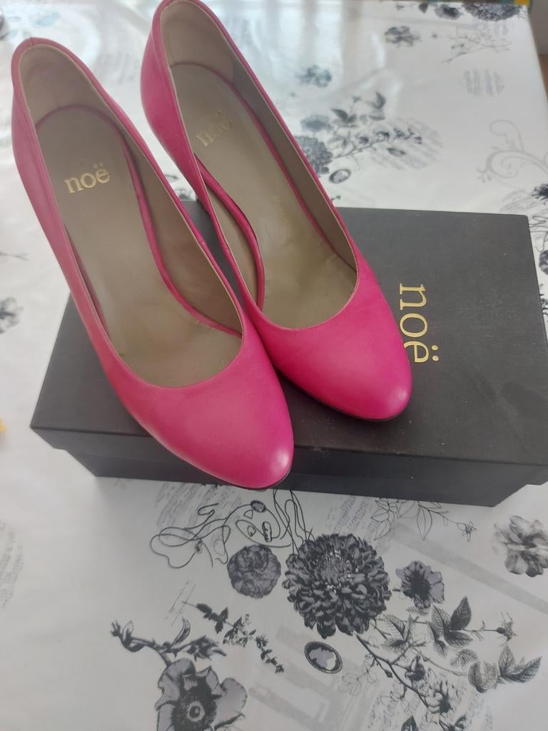 Pumps Noe mt 39 roze, Ophalen of Verzenden, Zo goed als nieuw, Roze