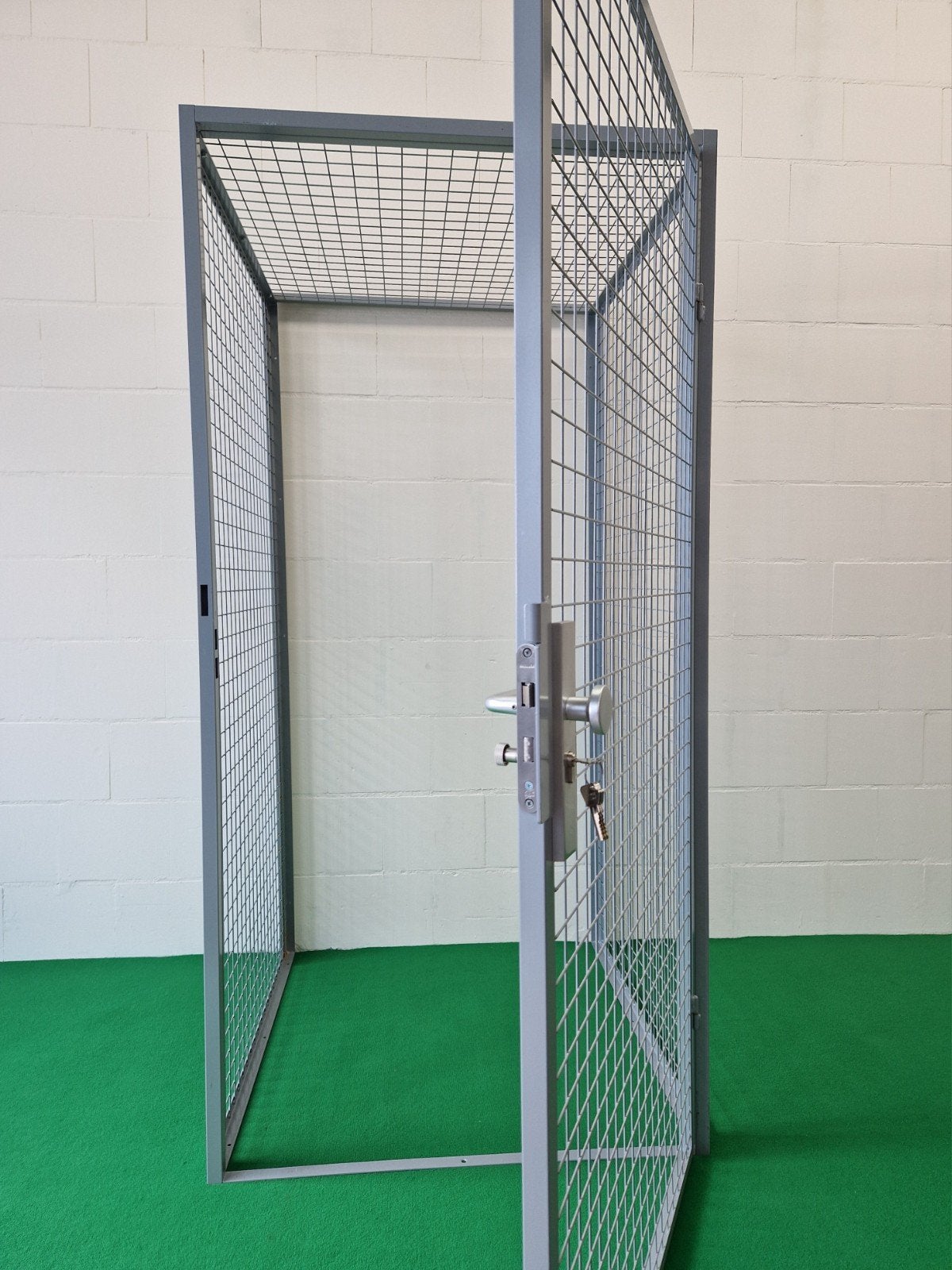 2st Gaaskooi 102x105x205cm cilinderslot 4 sleutels, Ophalen, Zo goed als nieuw, Metaal, Vogelkooi