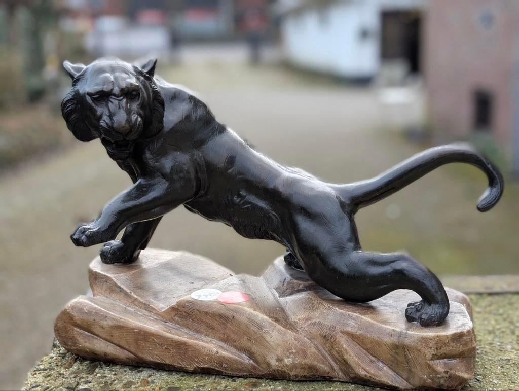 Antiek bronzen beeld. Panter  41 cm breed. €745., Verzamelen, Dierenverzamelingen, Gebruikt, Beeldje of Figuurtje, Ophalen