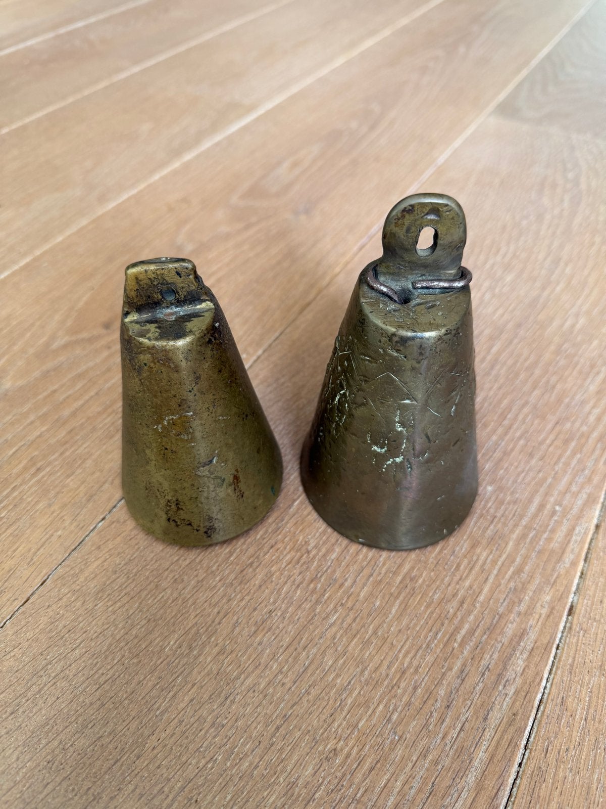 Set van 2 Antieke koperen koeienbellen, Ophalen of Verzenden