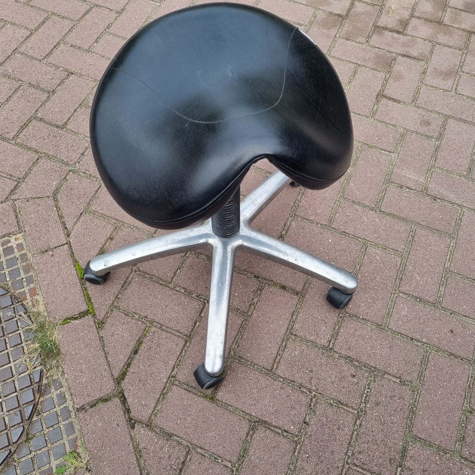 nette score ergonomische zadelkruk of  taboeret, Ophalen, Zo goed als nieuw, Overige materialen