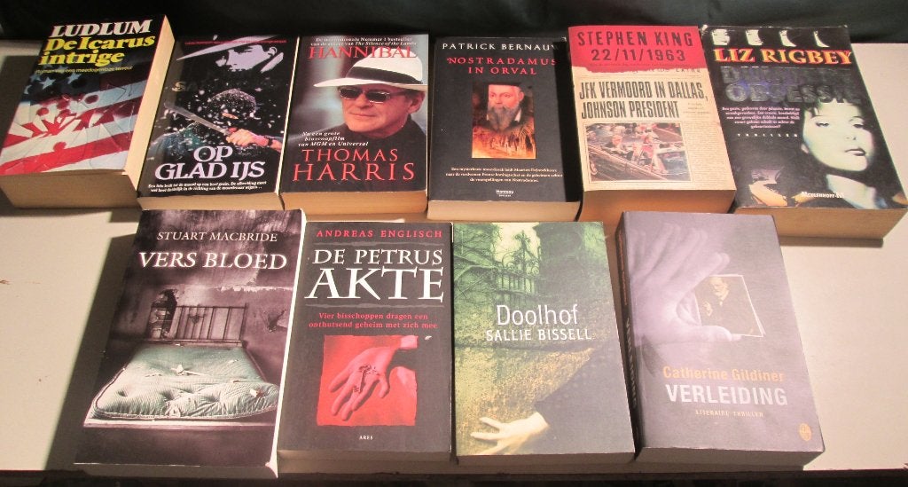 10 Prima Thrillers Boeken, Ophalen of Verzenden, Zo goed als nieuw