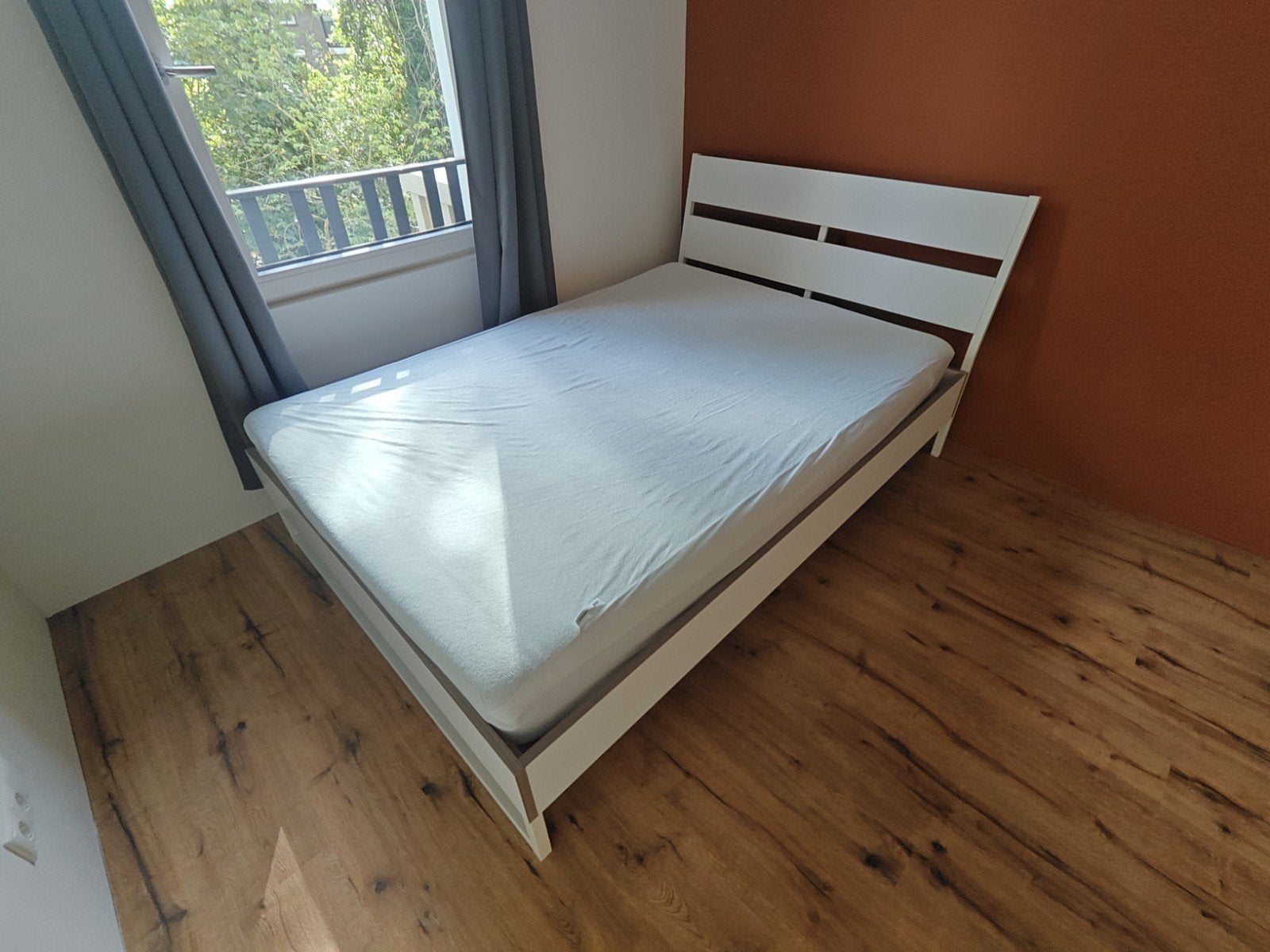 IKEA TRYSIL bed 140x200 met LÖNSET en Hamarvik matras, Ophalen, Gebruikt, Wit, Tweepersoons