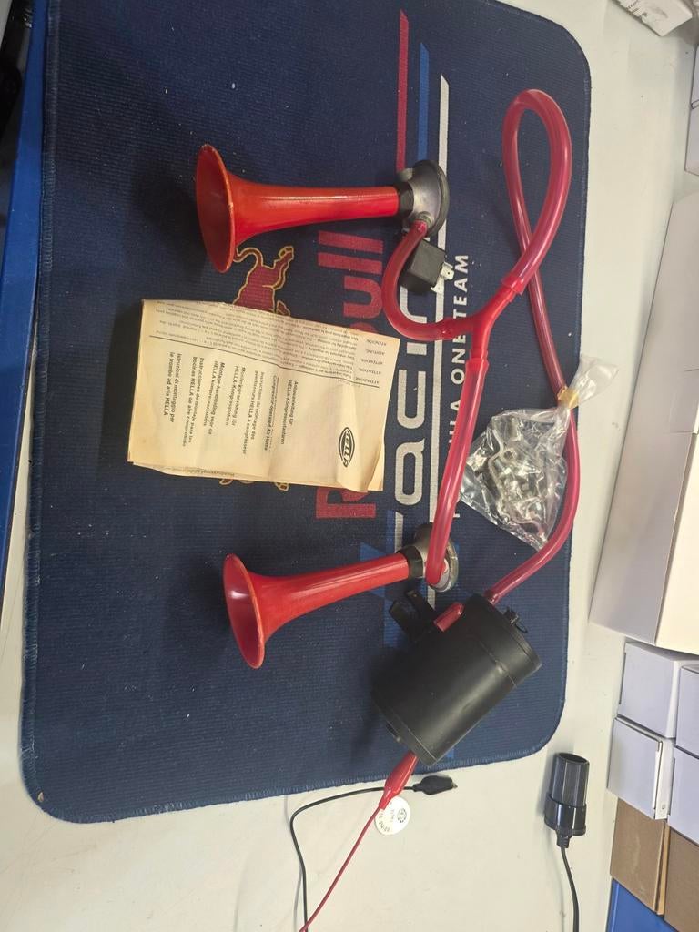 Hella claxon airhorn luchthoorn toeter, Ophalen of Verzenden