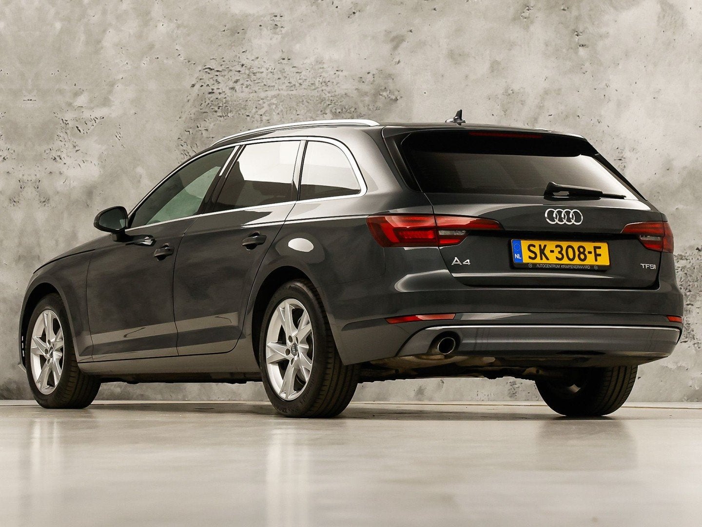Audi A4 Avant 1.4 TFSI Sport 150Pk Automaat (NAVIGATIE, CLIM, Auto's, Audi, 12 maanden, Stof, Gebruikt, 4 cilinders