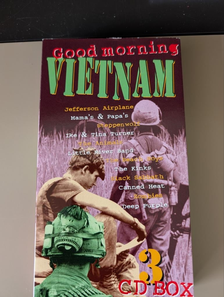 Good Morning Vietnam - 3 CD Boxset met diverse artiesten, Cd's en Dvd's, Ophalen of Verzenden, Gebruikt, Rock en Metal, Boxset