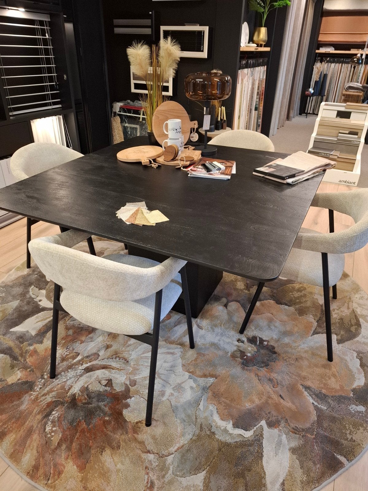 zwarte vierkante eettafel 140 x 140, Ophalen, Zo goed als nieuw, Overige typen