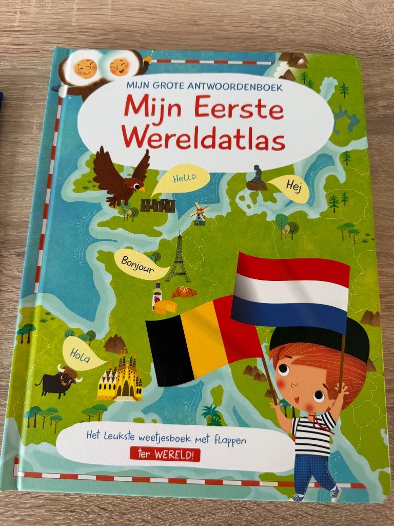Kinderboeken wereld atlas met flapjes, Ophalen, Zo goed als nieuw, Non-fictie