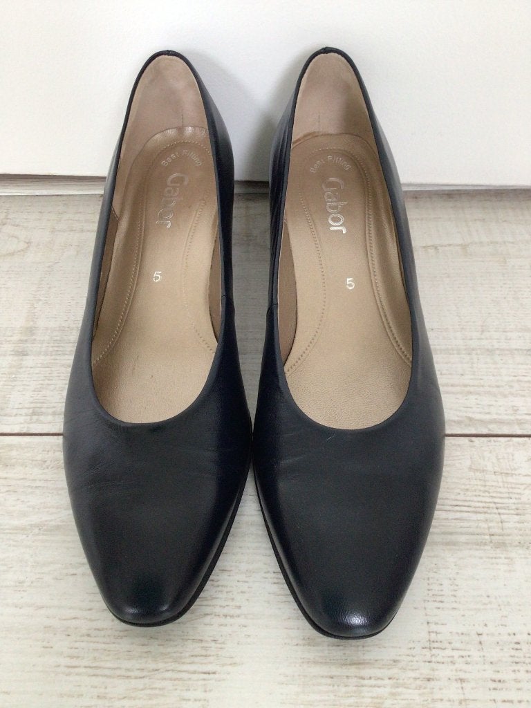 Gabor Pumps Donkerblauw laag hakje 38 Als Nieuw, Pumps, Blauw, Ophalen of Verzenden, Zo goed als nieuw