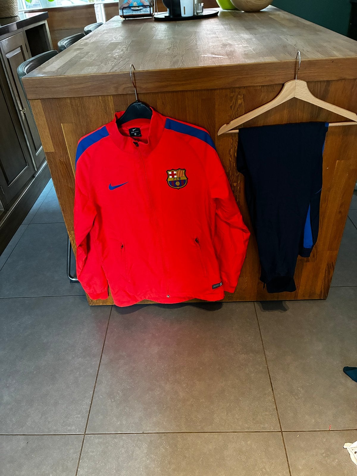 Nike FC Barcelona Trainingspak Maat M, Voetbal, Gedragen, Meerkleurig, Verzenden