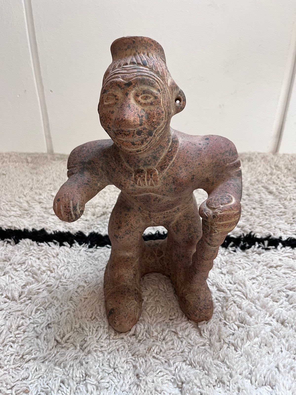 Beeld, pre-columbiaans terracotta figuur uit Mexico, Ophalen