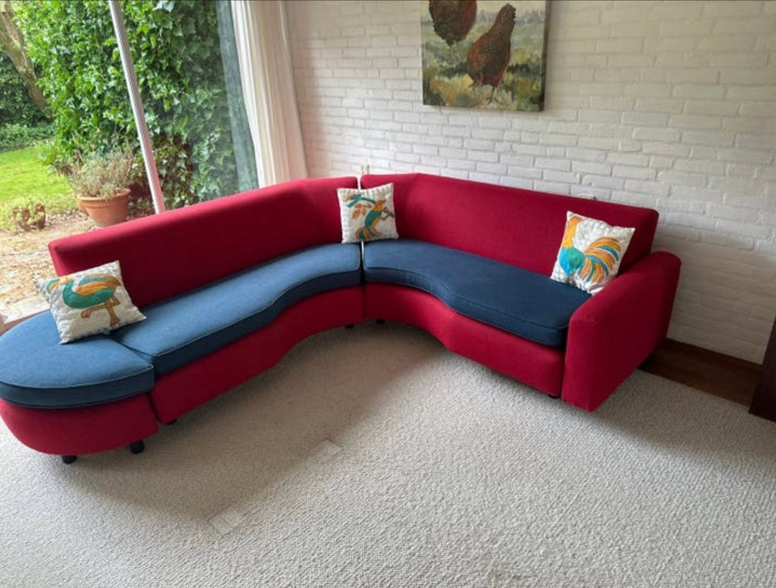 Unieke Rode Hoekbank met Blauwe Kussens, Ophalen, Gebruikt, 100 tot 125 cm, Hoekbank