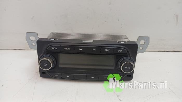 Radio van een Opel Karl, Gebruikt, -, -, Opel