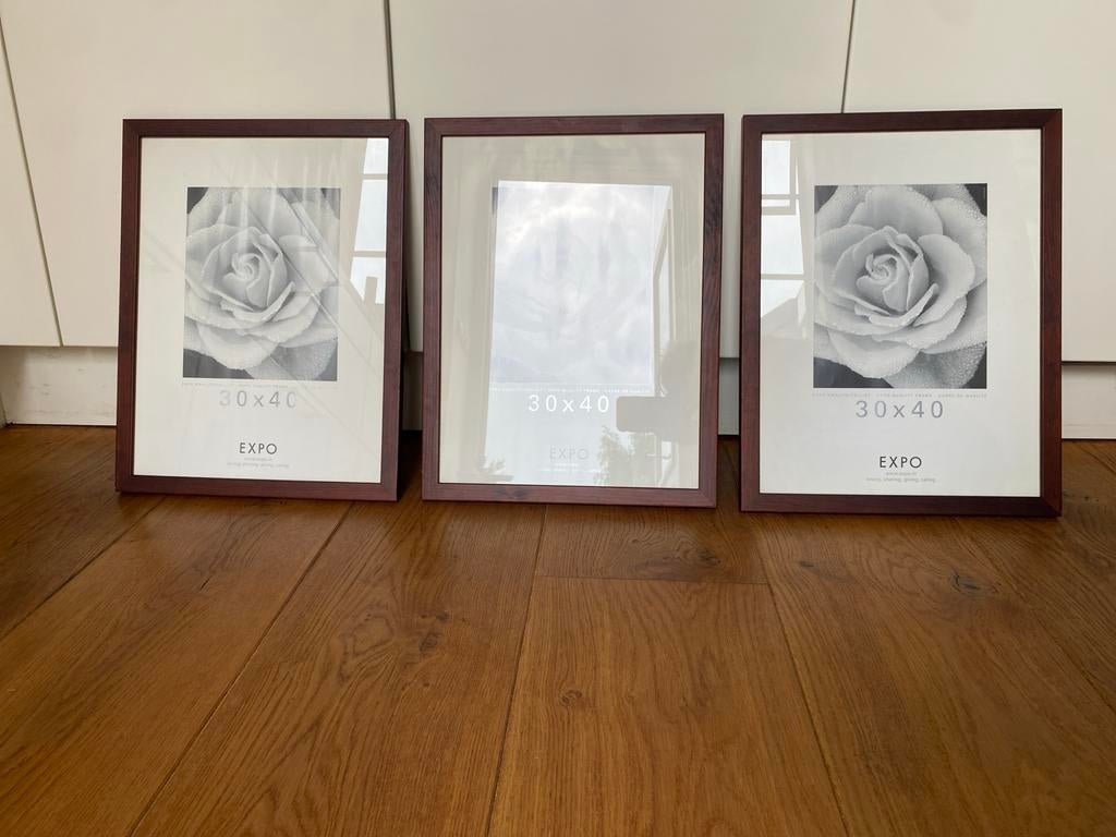 3x Fotolijst 30x40 cm - Hout - Donkerbruin, Ophalen, Minder dan 50 cm, Gebruikt, Minder dan 50 cm