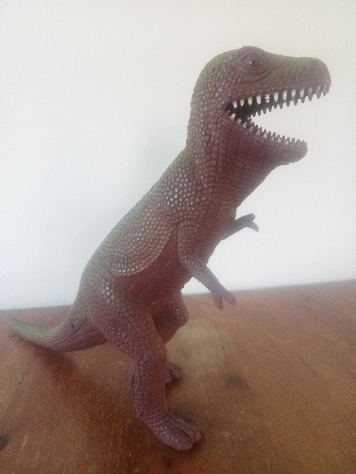 Dinosaurus, T-Rex 25cm hoog, Kinderen en Baby's, Speelgoed | Actiefiguren, Ophalen of Verzenden, Gebruikt