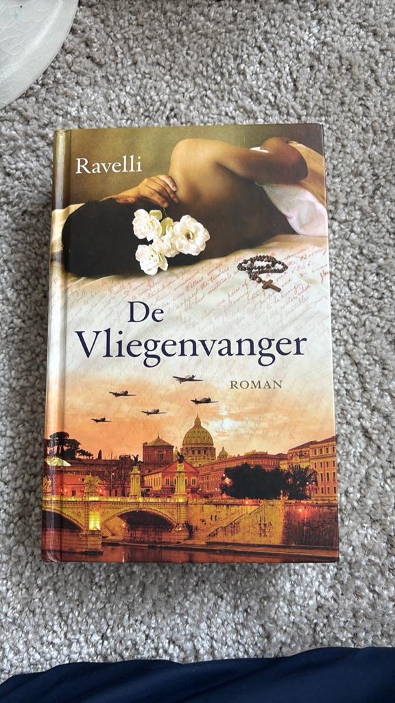 De Vliegenvanger - Ravelli (Roman), Ophalen of Verzenden, Zo goed als nieuw, Ravelli, Nederland