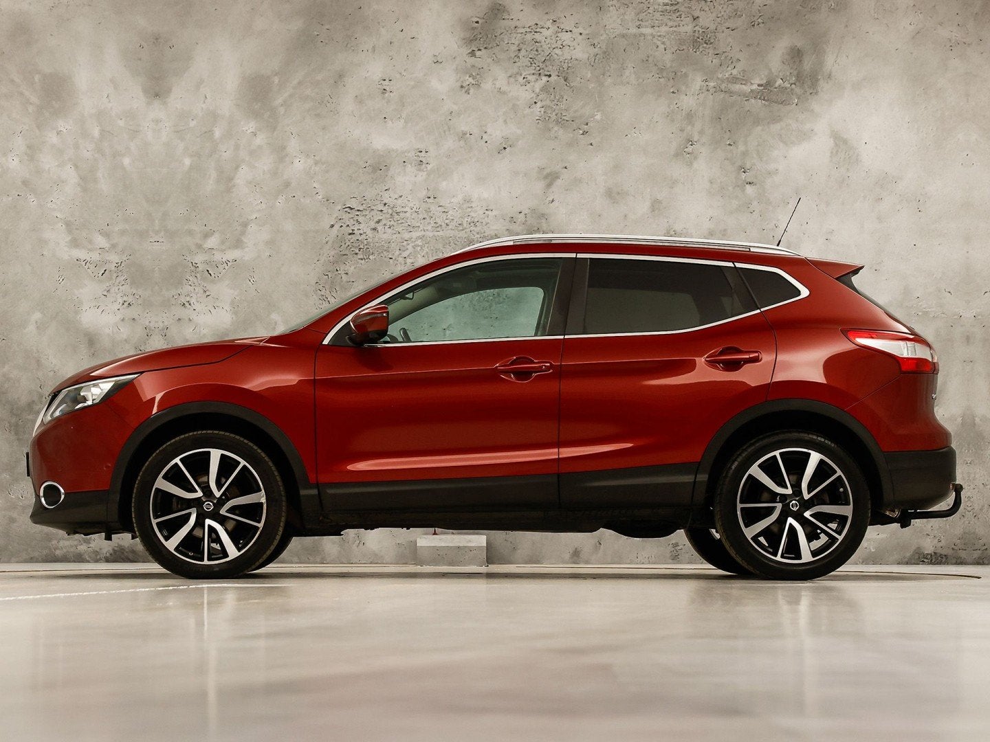 Nissan QASHQAI 1.2 Tekna Automaat (PANORAMADAK, NAVIGATIE, L, 12 maanden, Gebruikt, 4 cilinders, Bedrijf