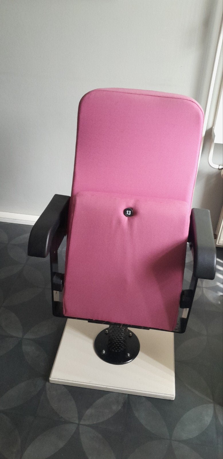 2 echte bioscoopstoelen met onderstel, Ophalen, 75 tot 100 cm, Eenpersoons, Minder dan 150 cm