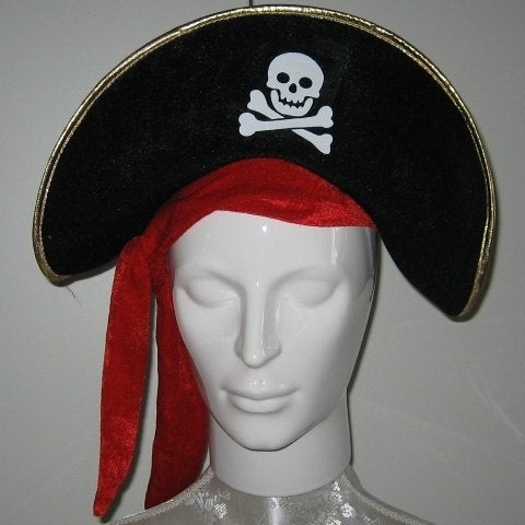 Te koop: Restpartij piratenhoeden met oogkapje en zwaard., Kleding | Dames, Carnavalskleding en Feestkleding, Ophalen of Verzenden