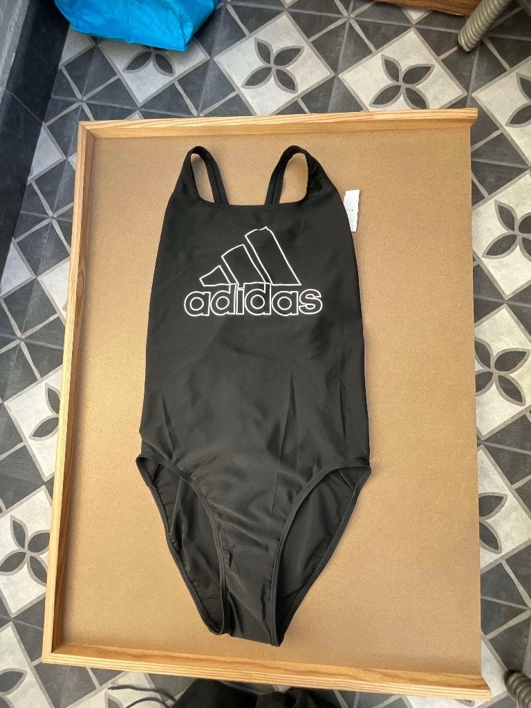 Dames sportbadpak van adidas kleur zwart. 38, Zwart, Nieuw, Badpak, Ophalen of Verzenden