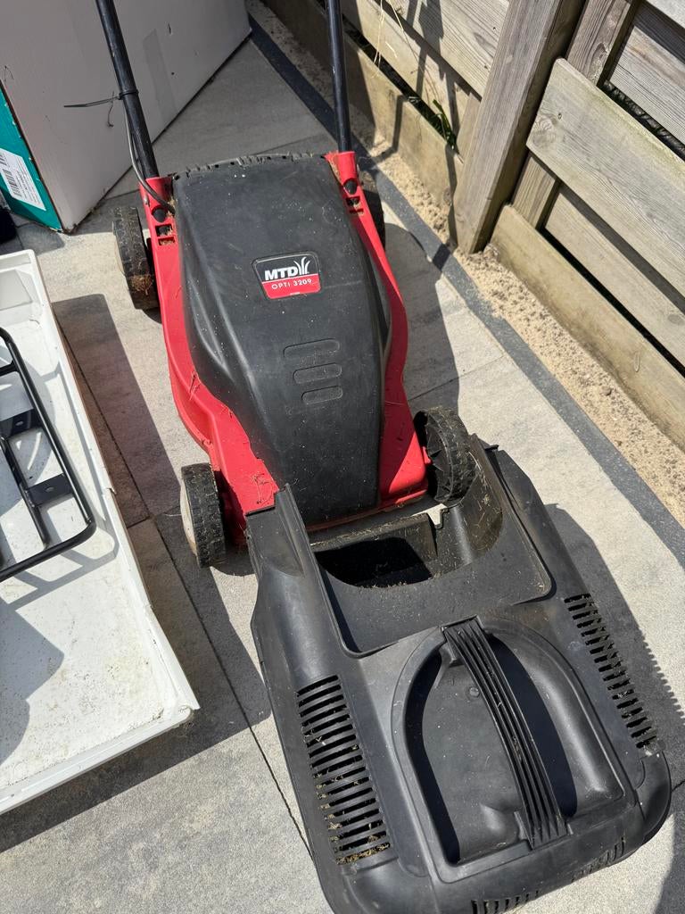 MTD Opti 3209 Elektrische Grasmaaier - Compact en Krachtig, Tuin en Terras, Ophalen, Cirkelmaaier, Elektrische grasmaaier, Zo goed als nieuw