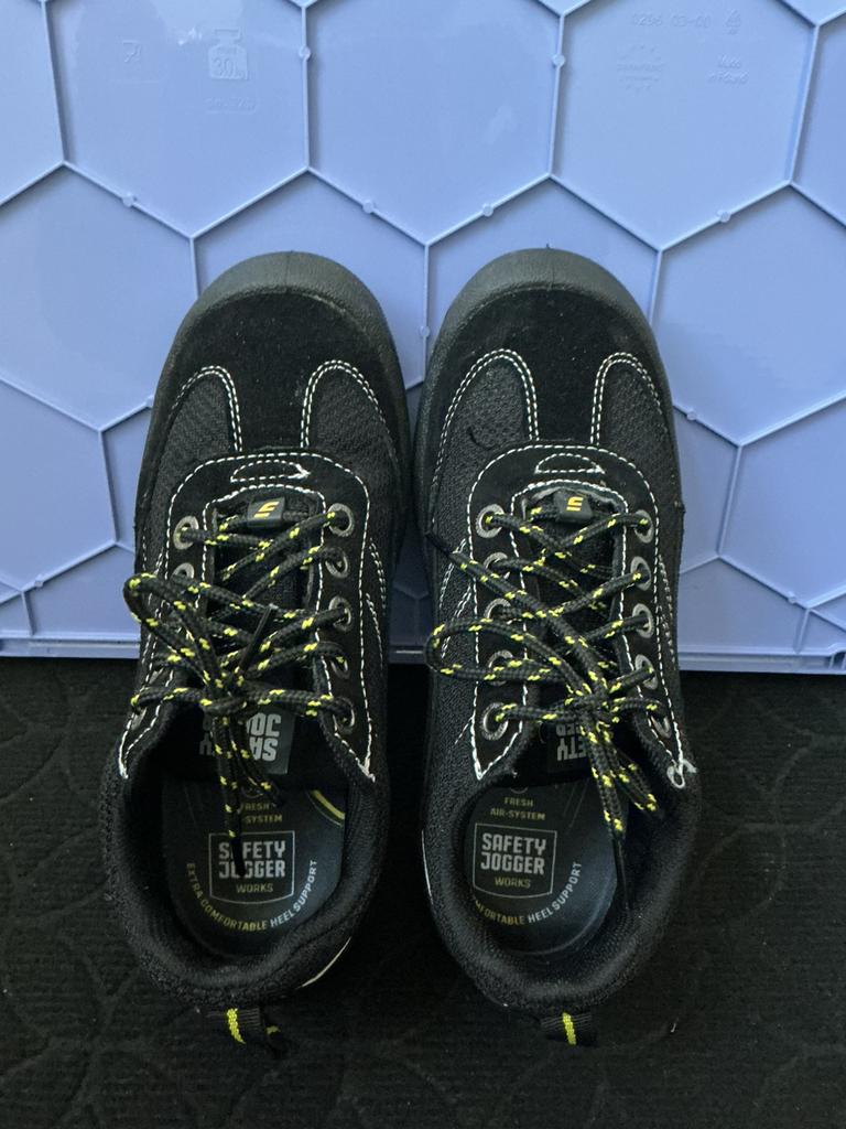 Safety jogger werkschoenen, Ophalen of Verzenden, Zo goed als nieuw