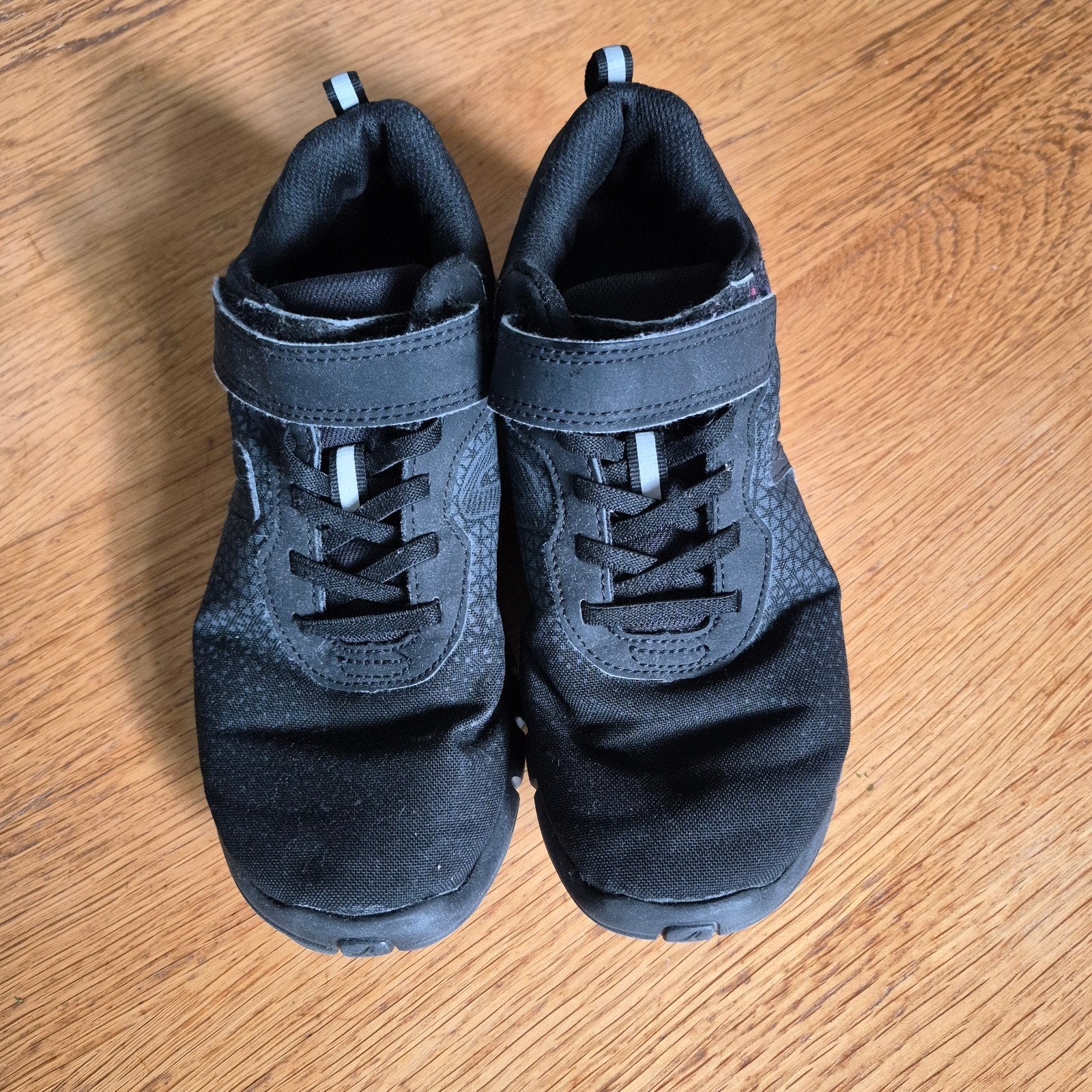 Decathlon Newfeel Kinder Sportschoenen Zwart Maat 36, Gebruikt, Decathlon Newfeel, Ophalen of Verzenden, Jongen of Meisje