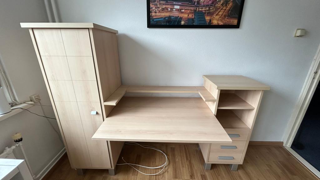 Mooie kamer met bureau, kast en eenpersoonsbed, Huis en Inrichting, Ophalen